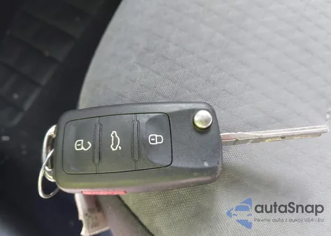 2017 Volkswagen Jetta 1.4T S z USA, uszkodzony, nr VIN 3VW2B7AJ7HM364327